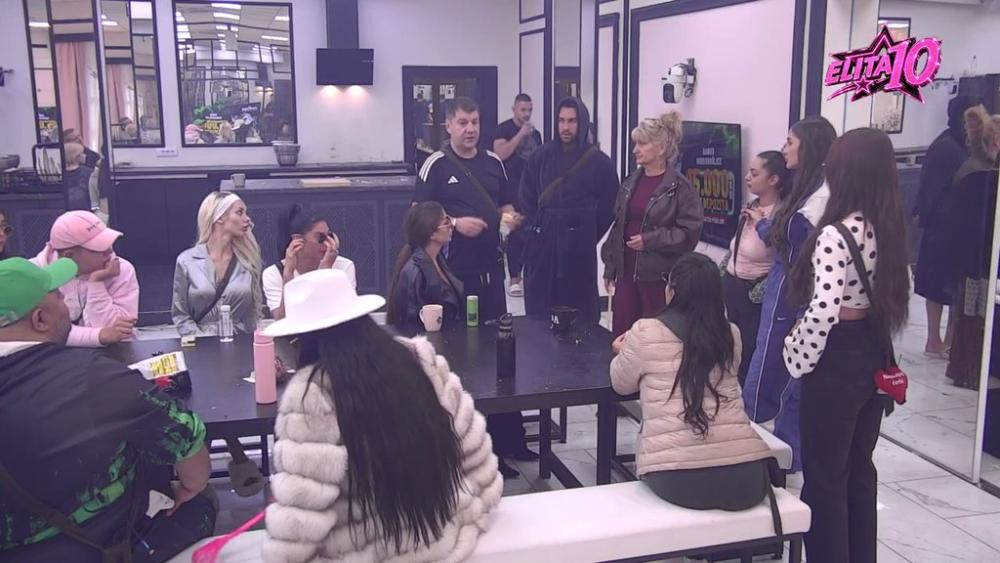 ŠOK INFORMACIJA! Radojka saznala ko joj je bacio česitke od roditelja, ovo nije očekivala (VIDEO)