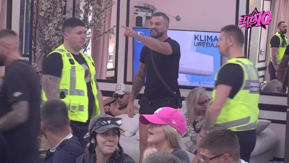 OBEZBEĐENJE IH OPKOLILO! Mahir i Osmakčić se počastili STRAŠNIM UVREDAMA (VIDEO)