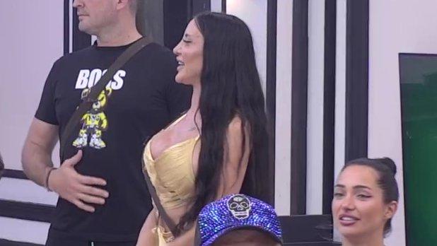 Slađa postala ZAKUVALINA! Poslala Anđelu i Cara u izolaciju, oni izgoreli (VIDEO)