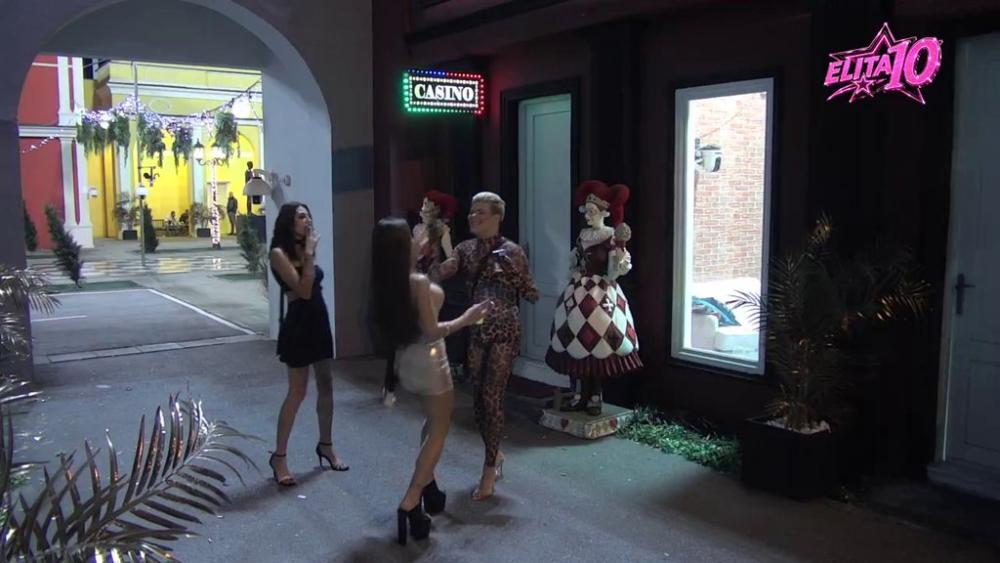 Hit scena! Uroš i Sanja napravili svoju verziju pesme, pa zapevali na sav glas (VIDEO)