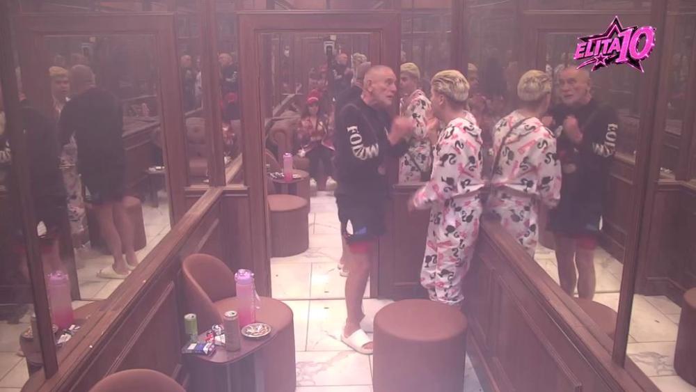 Lepi Mića doživeo nervni slom: Uroš mu pokrao slatkiše, od njegovog urlikanja se trese Bela kuća! (VIDEO)