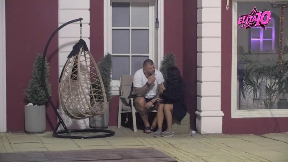 Očitala mu bukvicu: Sandra žestoko iskritikovala Janjuša, on joj objasnio kako stvari stoje! (VIDEO)