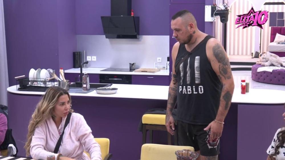 U Pretresu ću reći da sam U VEZI SA Aneli! Cara pritisli da prizna ljubomoru zbog Anđele i Stefanovića, on brže-bolje ozvaničio Ahmićku za devojku (VIDEO)
