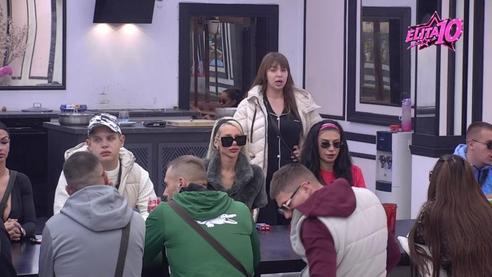 Pogubio se u svojim lažima: Miljana bez milosti udarila na Mateju i Sandru, pa s guštom oplela po Caru: Ne bi bio sa Aneli da je nastavio druženje sa Anđelom! (VIDEO)