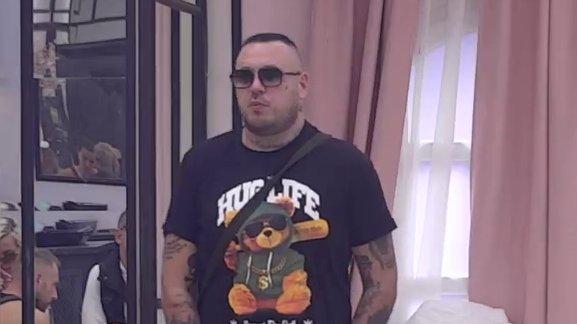 Car cilja pravo u centar! Isprozivao svoju izabranicu: Aneli se igra tuđim osećanjima (VIDEO)
