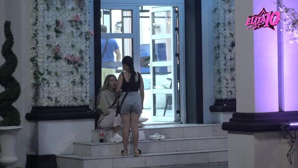 Sve ovo me podseća na to: Aneli slomljena zbog haosa sa Carem, ne može da dođe sebi (VIDEO)