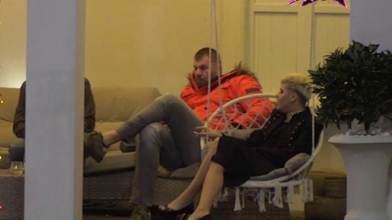 Mnogi bi se složili sa njim! Uroš otkrio koje osobine treba da ima njegov partner, pa se posavetovao sa Janjušem oko Karla: Odlepio je za mnom (VIDEO)