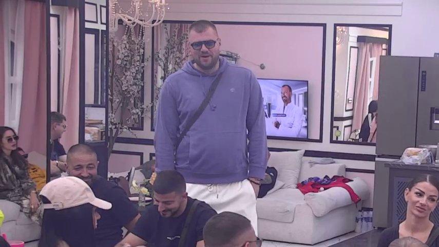 Janjuš se obratio Sandri i Mateji i progovorio o njihovom odnosu: Ne treba mi Jovana Pevačica, ja vidim da... (VIDEO)