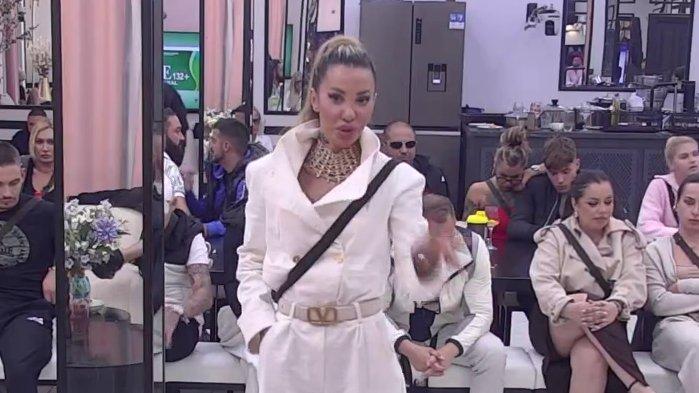 Izgorela od ljubomore: Aneli pobesnela zbog pogleda Cara i Anđela, razvezala jezik i sve otkrila! (VIDEO)
