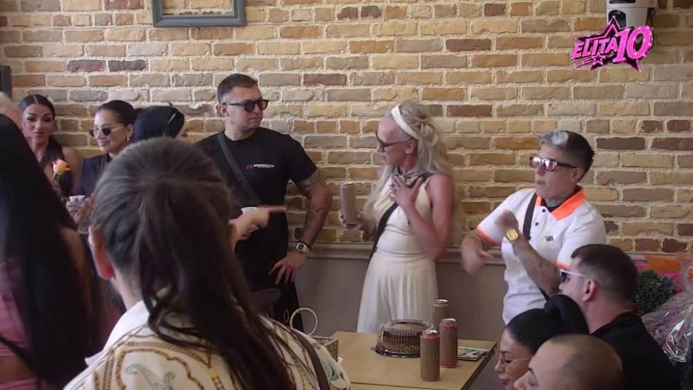 Maksimalno je ispoštovali! Učesnici nikad veseliji, svi igraju i pevaju za rođendan Bebi Dol (VIDEO)