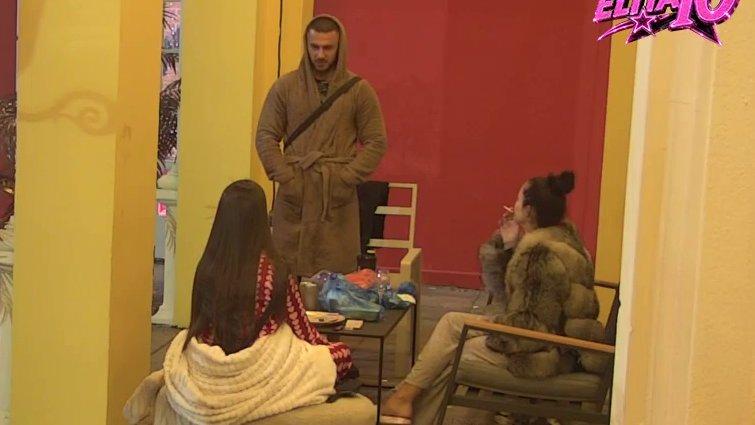 Upala je kod neke babe i zvala me, slala mi je mejl: Stefanović otkrio kroz šta je prolazio sa Sanjom posle raskida (VIDEO)