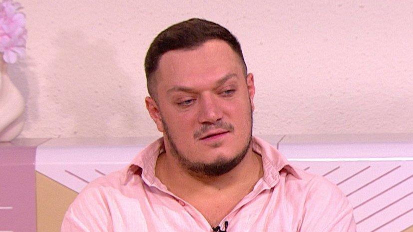 ŠTA LI ĆE ANĐELA REĆI NA OVO?! Gastoz uhvaćen u izlasku sa bivšom devojkom, pali poljupci?! (FOTO)