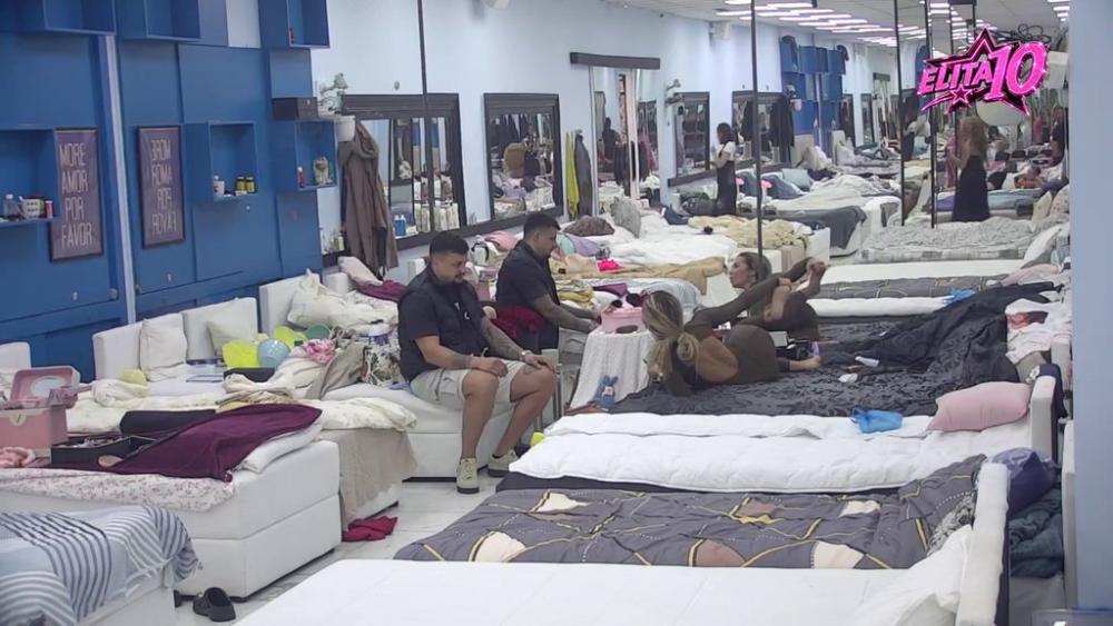 Bio sa mnogima, ali šta je sa tobom osetio... Terza radi punom parom da spoji Aneli i Cara, ona mu traži samo jedno! (VIDEO)