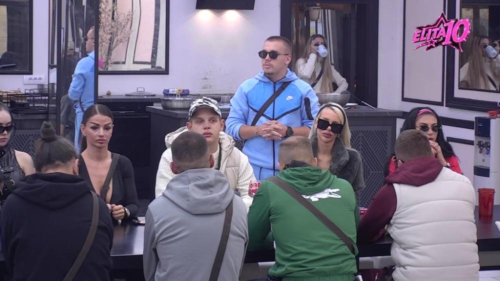 Ona nema pravog prijatelja: Dača detektovao da mu se Sanja šlihtala, a potajno koristila, Ivan razapeo Sandru na stub srama, uveren da laže za odnos sa Matijevićem! (VIDEO)