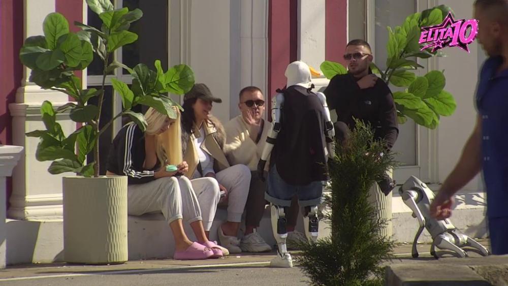 Ne može da podnese da sedim sa drugom devojkom: Marko neće da dopusti da ga Sanja zavadi sa Laurom, najavio još jače druženje! (VIDEO)