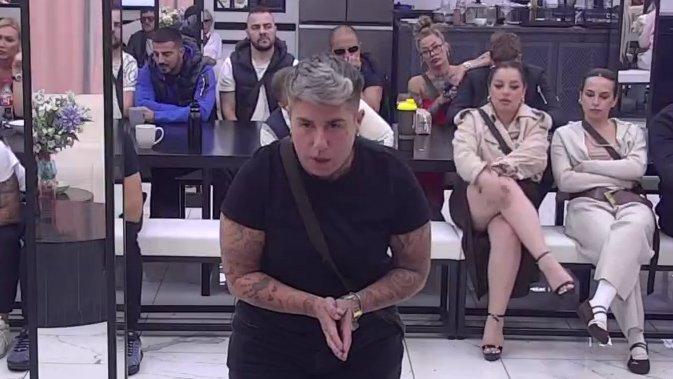 Surova kao nikad do sad: Matora brutalnim komentarima rešeta pakleni četvorougao, ovo se dugo čekalo! (VIDEO)