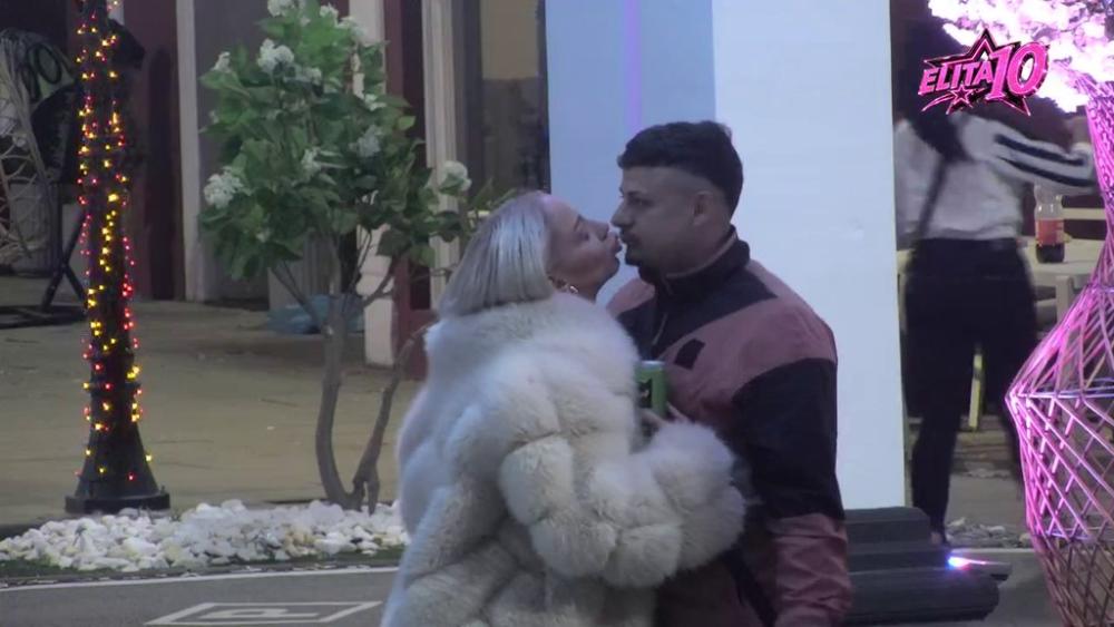 Na sedmom nebu! Terza i Glorija se grle i  cmaču na svakom koraku, trepere od zaljubljenosti! (VIDEO)