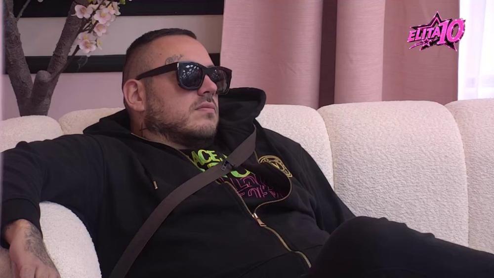 Meni je ovaj odnos smešan: Aneli otvoreno zamerila Caru što i dalje čuva stvari od bivših, pa ga cimeri žestoko osudili! (VIDEO)