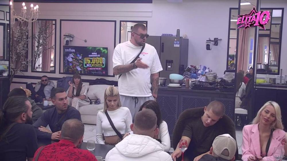 Crv sumnje mu ne da mira: Janjuš sve sigurniji da Terza, Mateja i Sandra od njega kriju istinu! (VIDEO)