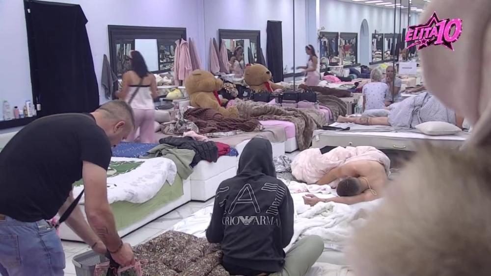 Vreme je za buđenje: Oglasio se Veliki šef! (VIDEO)