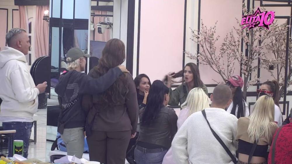 Jasenka između dve vatre: Miljana postavila Anđeli ultimatum kako bi je odvojila od Cindrićeve, učesnici osudili ovaj trougao kao nikad do sada! (VIDEO)