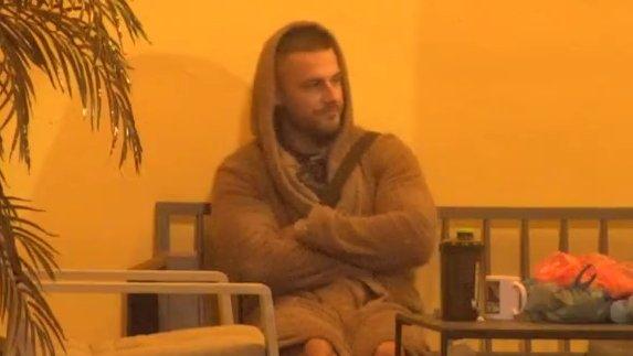 Vraća joj milo za drago?! Marko priznao koliko je razočaran u Sanju: Treća žurka, ona mrtva pijana... (VIDEO)