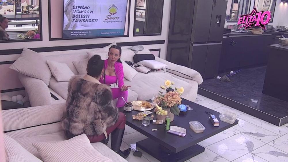 Želi da se pomiri sa Sanjom: Laura sigurna da su Marka poremetili komentari i uništili njihov flert! (VIDEO)