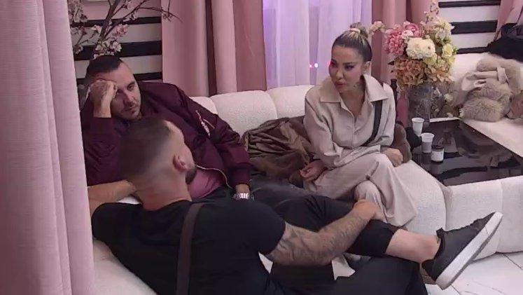 Osmakčić nije prećutao Aneli, odmah je prekorio zbog prelaska sa Đukića na Cara posle par dana (VIDEO)