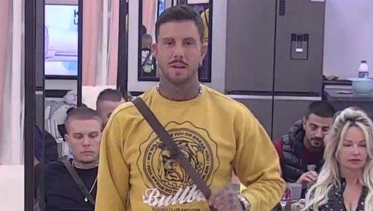 Nije mi svejedno, nisam ravnodušan: Đukić progovorio o vezi Aneli i Cara, pa ga potkačio da je arogantan (VIDEO)