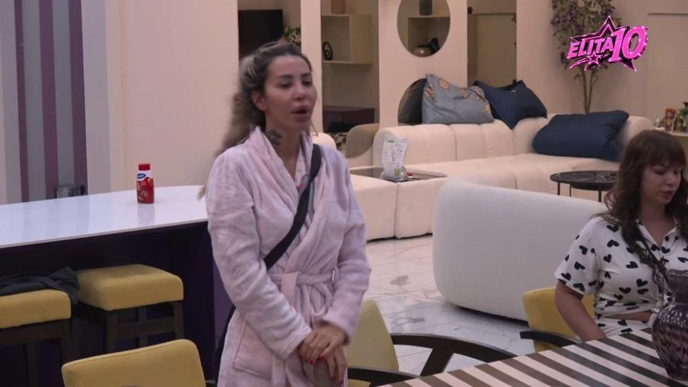 Izdramio je, bio je LJUBOMORAN! Aneli otrkila da je Car bacio pik na Janjuša, neće ga u Ahmićkinoj blizini (VIDEO)