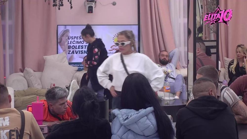 Rekla je da je stvorila emocije prema njemu: Biljana jasno stavila do znanja da ne koristi Malog Velju zbog Đukića i da joj nije rezerva (VIDEO)