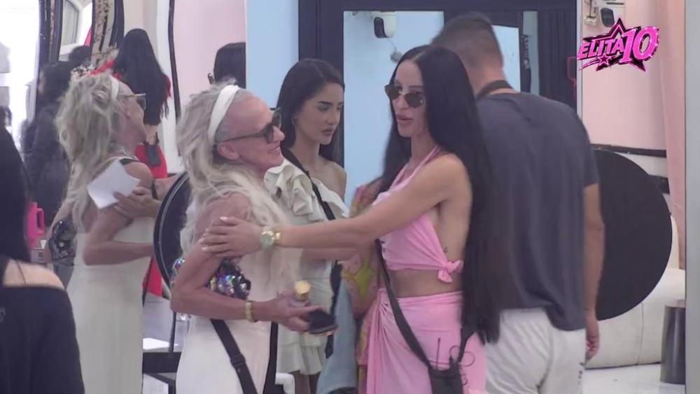 SVI ODMAH NA PINK! Počinje proslava 64. rođendana Bebi Dol (VIDEO)
