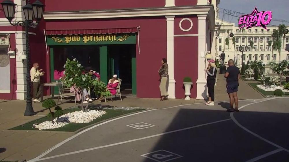 Hit prizor: Laura skockana u štiklama i haljini stigla iz izolacije, u podne se vraća sa Đukićevog aftera u izolaciji! (VIDEO)