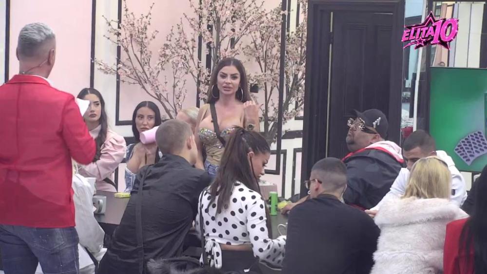 Dostojanstvena je, smerna, nije prosta: Marko vinuo Anđelu u nebesa, Sanja tvrdi da joj preko nje tera inat! (VIDEO)