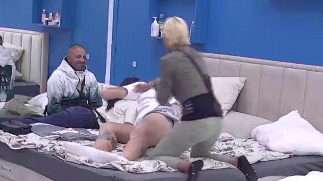 SVOJ BAZEN, BROD I VINSKI PODRUM! Učesnica 'Elite 10' otkrila Janjušu koliko je bogata (VIDEO)