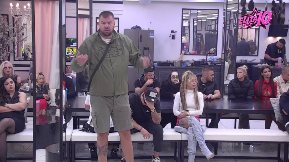 Uz nju sam i verujem joj, ne želim da... Janjuš misli da Kačavenda ne poseduje video zapise Sandrinog susreta sa Bajom na Zlatimoru! Odradovićeva negira da je tamo kročila: Kunem se... (VIDEO)