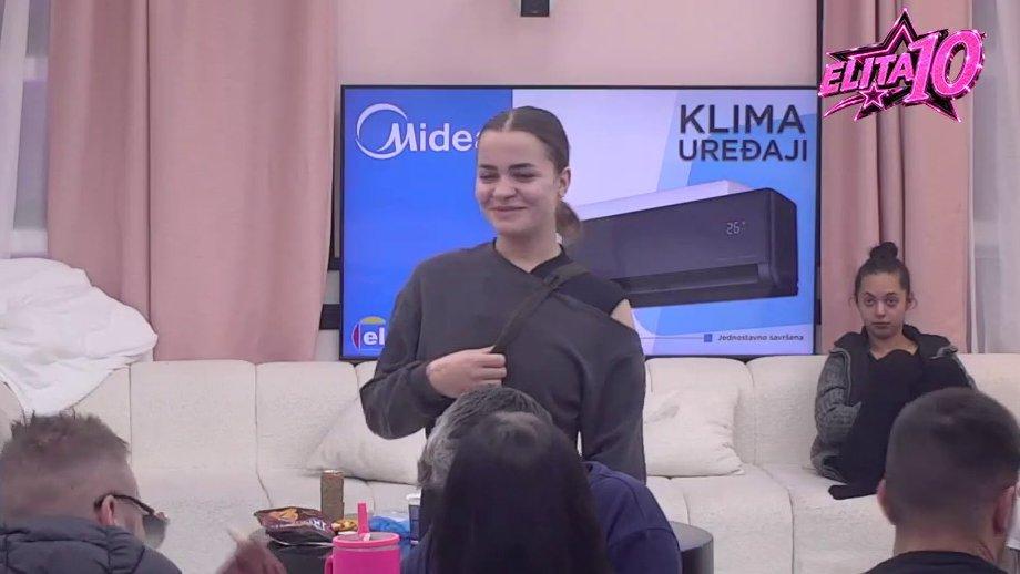 Ne želi više da ćuti! Jovana Kosovac oplela po bivšem, pa zarežala na Kristinu: Nemaš dostojanstvo i čast (VIDEO)