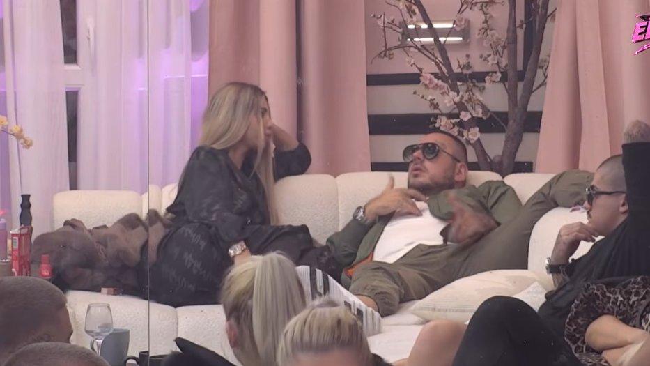 MISLILA SAM DA... Aneli i Car veruju da je njihova ljubav veća od KOSMIČKE, okrenuli list u svom odnosu (VIDEO)