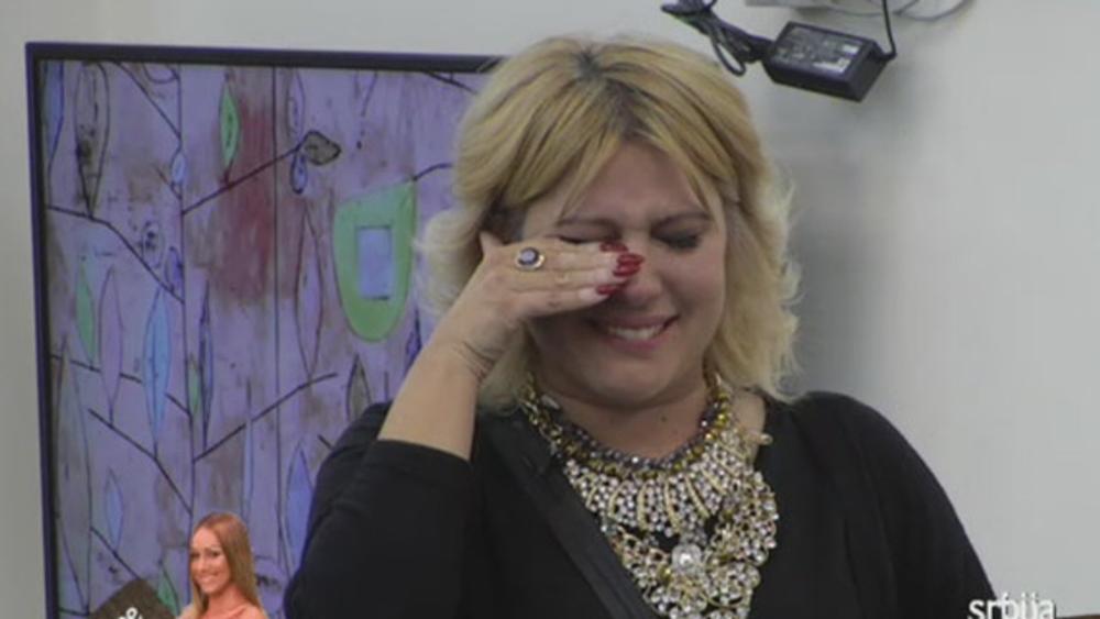 VILA OD 300.000 EVRA OPLJAČKANA: Jeleni Golubović odneli krevet, jastuke i osigurače