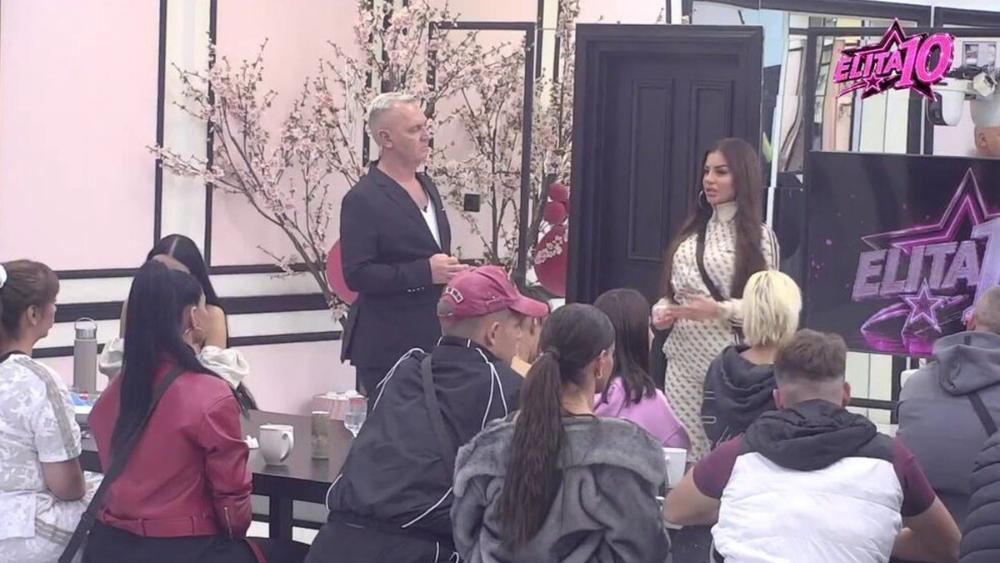 "IZAŠLI SU BEZ DINARA IZ ZADRUGE!" Majka elitarke iznela skandalozne tvrdnje