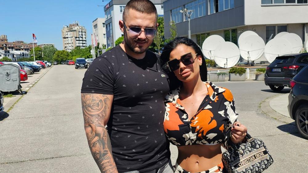"Evo kako izgleda gospođetina koja brani bivšu ljubav" Marko Stefanović pohvalio Anđelu Đuričić pa ponizio Sanju Grujić