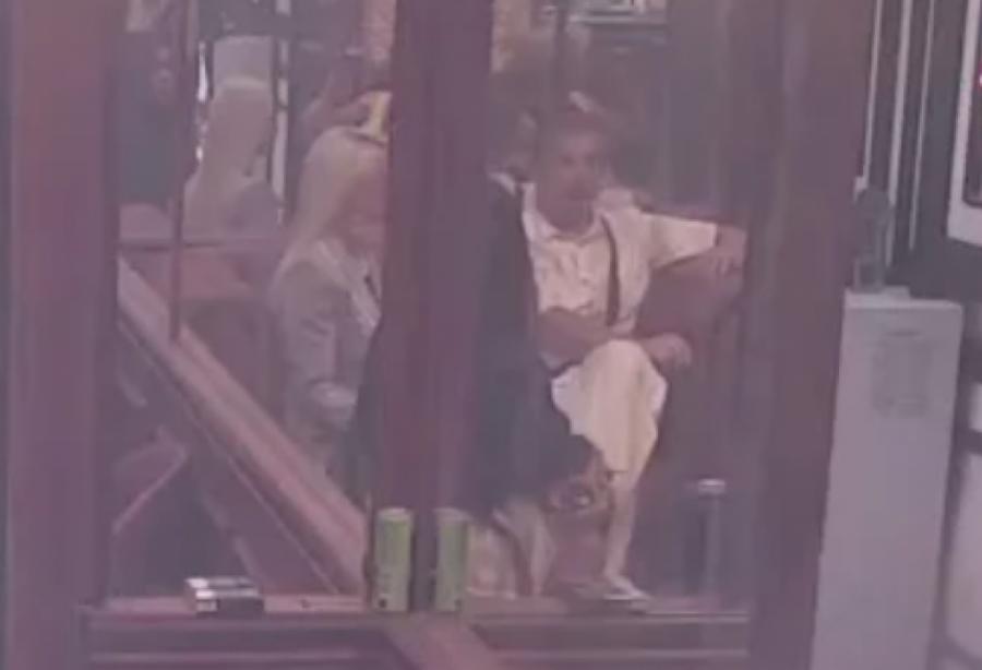 GEJ-AFERA TRESE ELITU! Karlo OBELODANIO NAJMRAČNIJE detalje, OVO je muškarac koji ga je IZLUDEO!