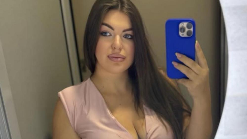 Porodila se bivša rijaliti učesnica: Nina na svet donela 5. dete, evo koje moćno ime je dala sinu